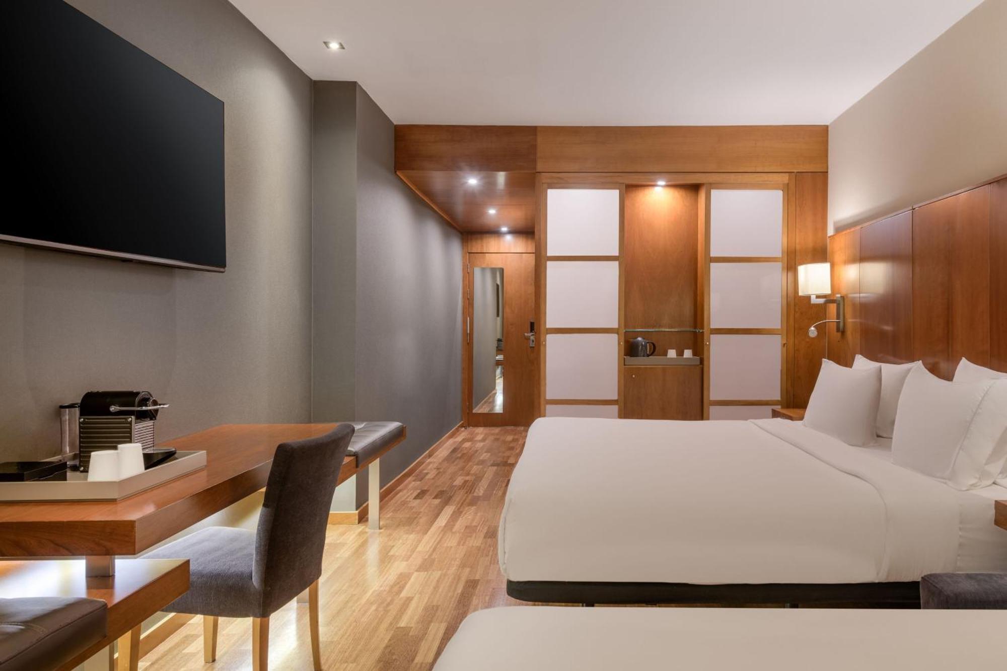 Ac Aitana By Marriott Hotel 4*
