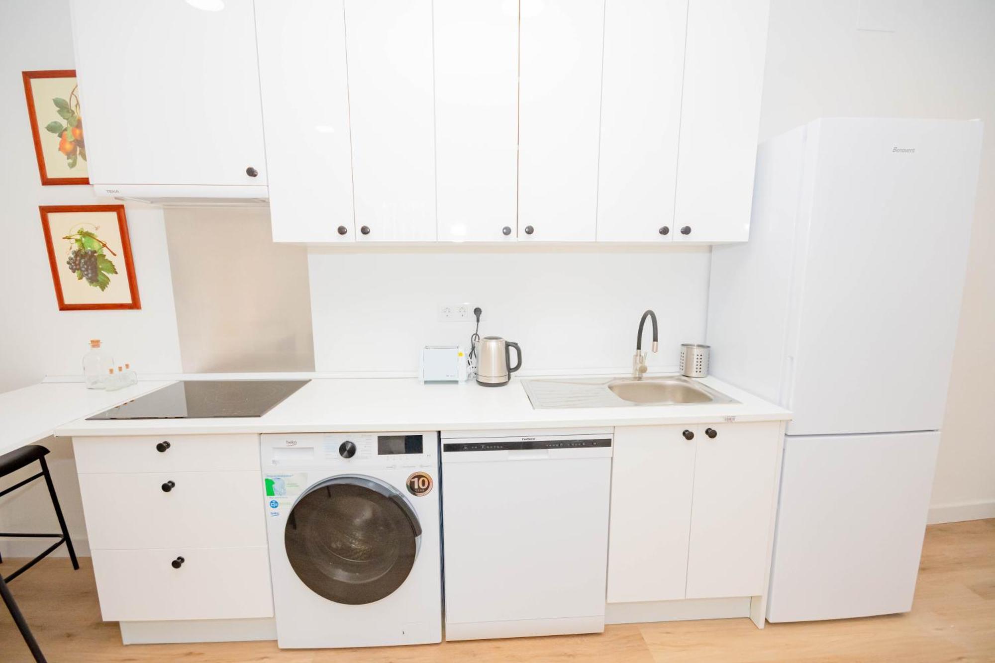Apartamento For Cozy And Charming 3-bedroom Temporal In Asr18 Madrid