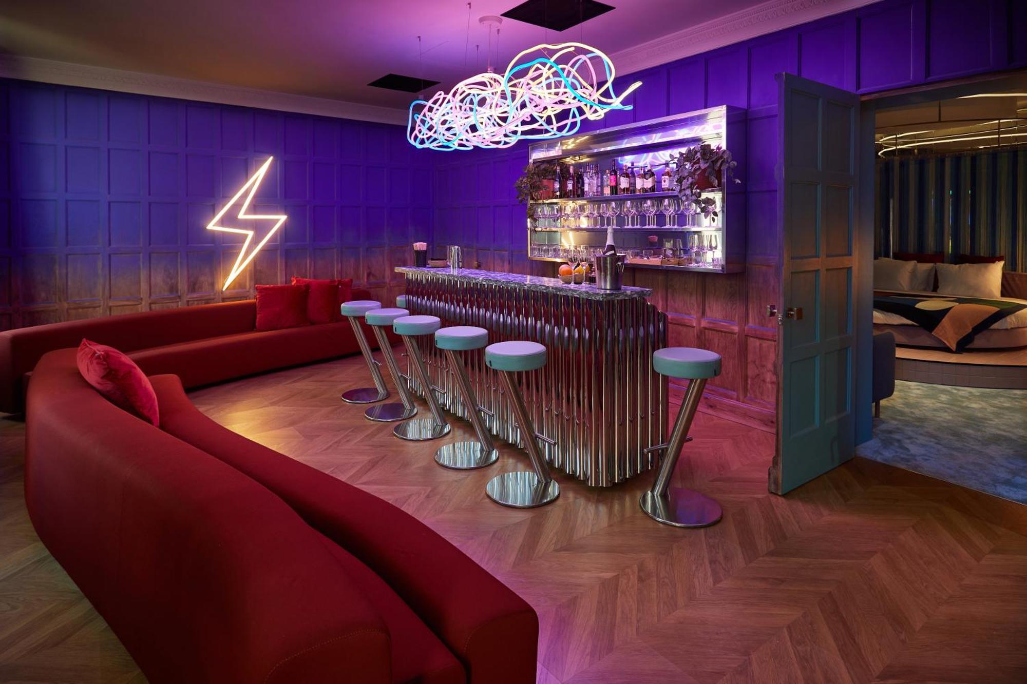 The Social Hub 4 Star Hotel 4*