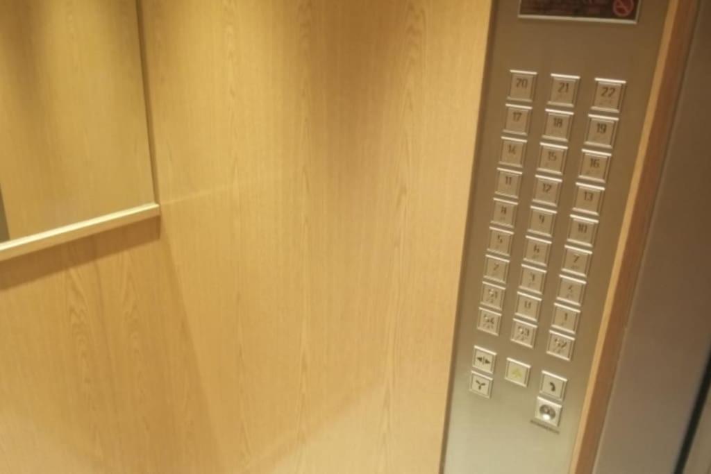 Vintage On Plaza Castilla, Apartment *