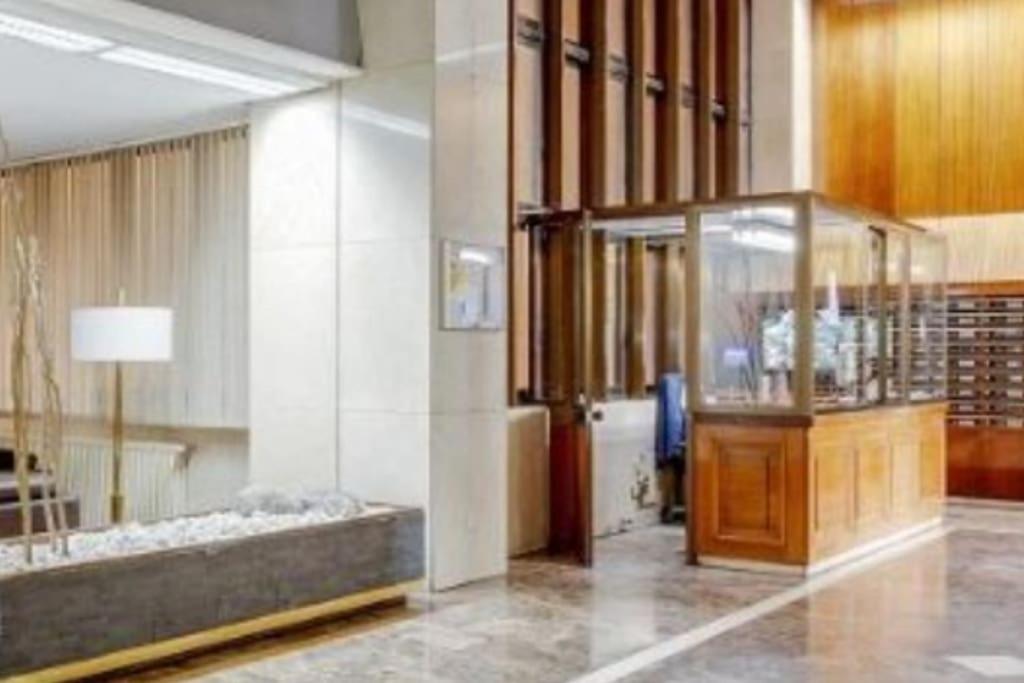 Vintage On Plaza Castilla, Apartment Madrid