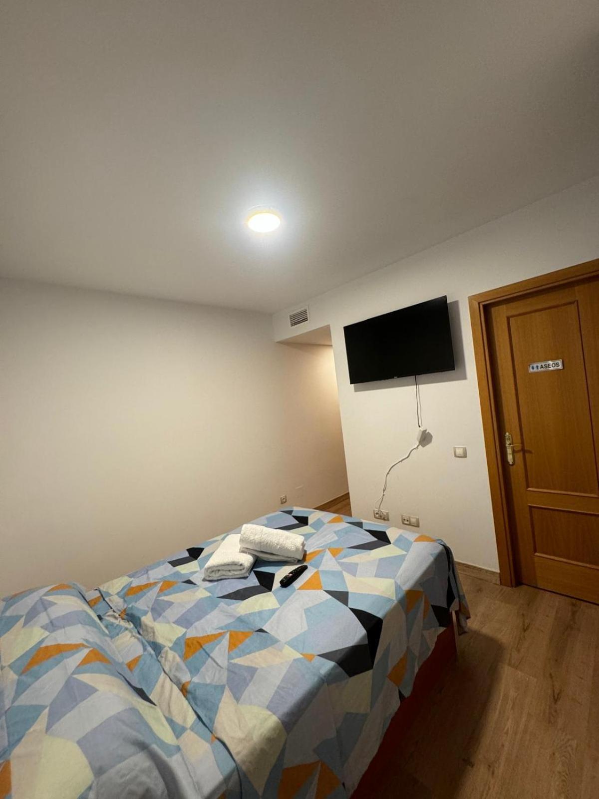 Marssuites Zapata Pensión *