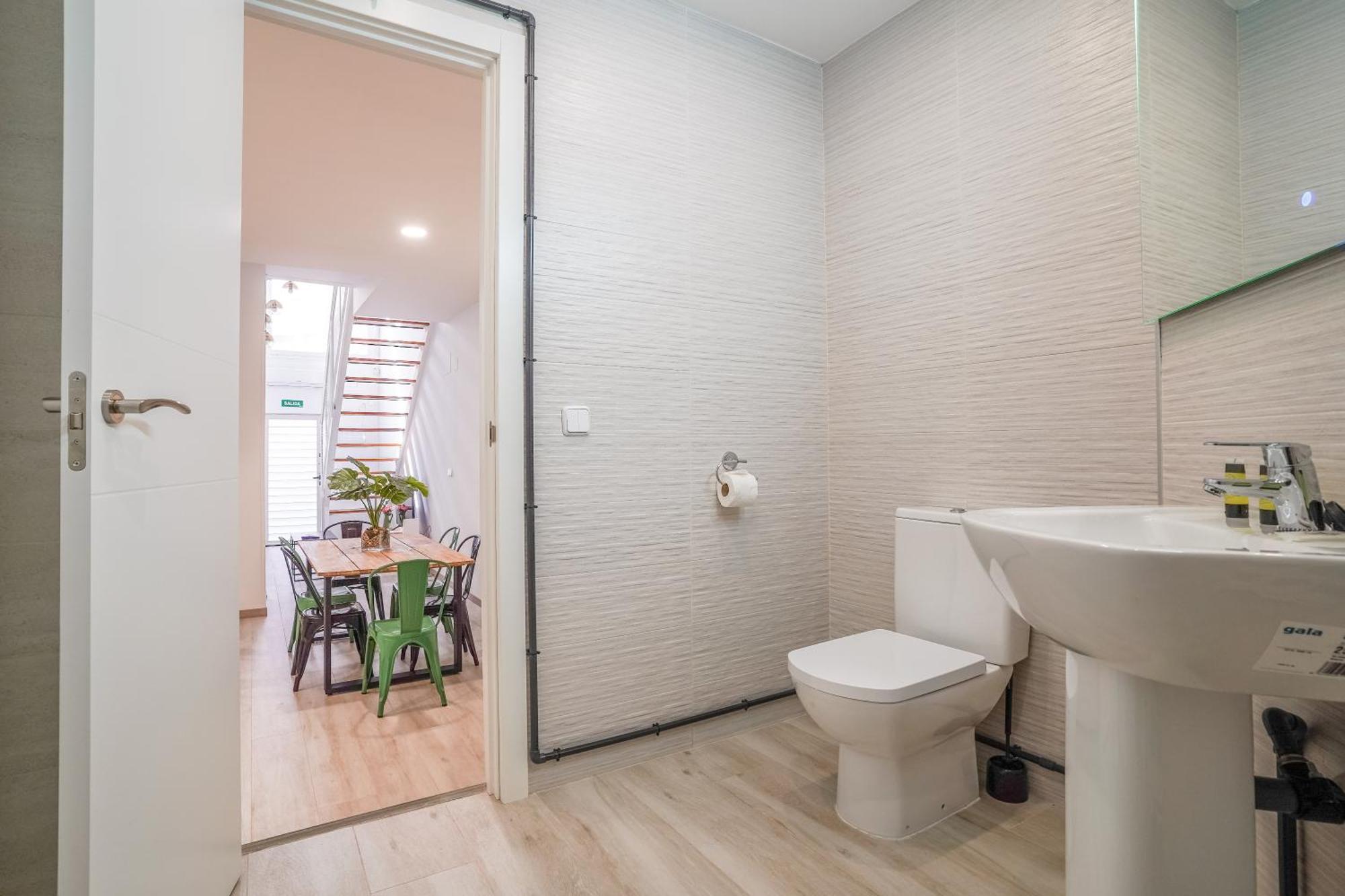 Modern Duplex-2bedrooms 1.5baths-delicias * Madrid