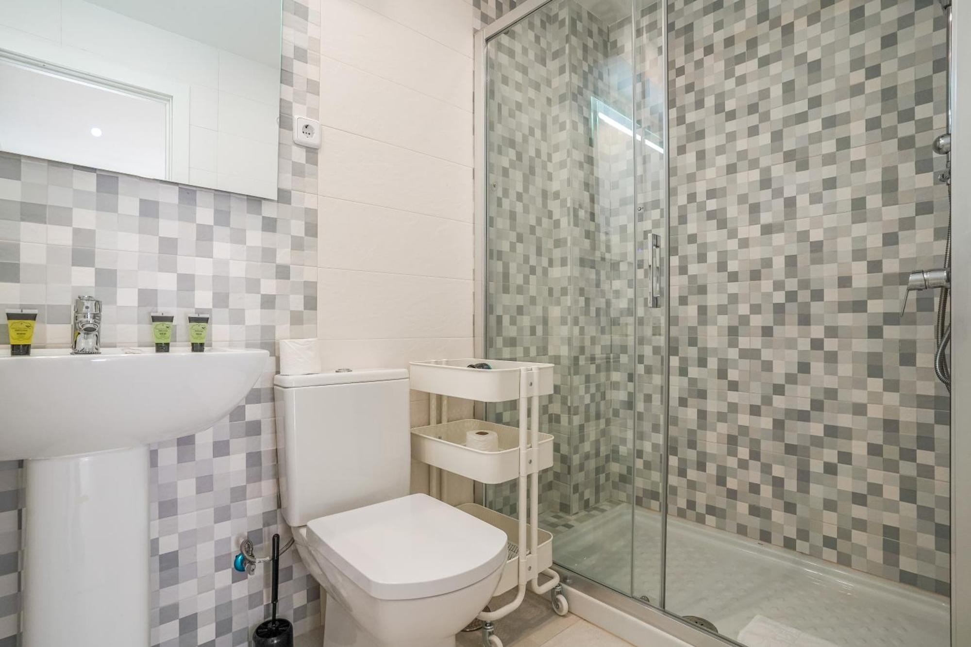 Modern Duplex-2bedrooms 1.5baths-delicias Apartamento