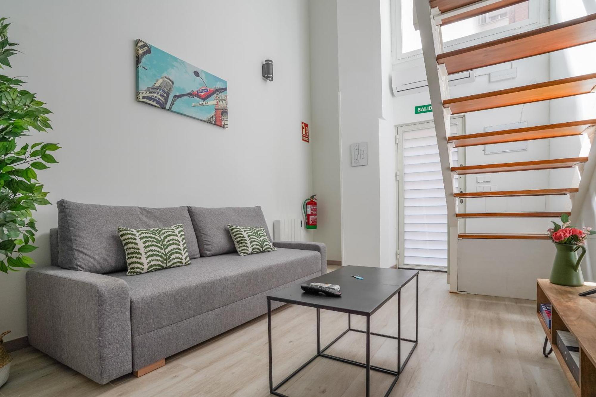 Modern Duplex-2bedrooms 1.5baths-delicias Apartamento Madrid