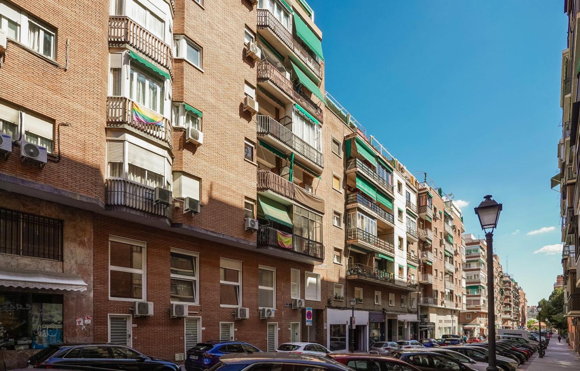 Modern Duplex-2bedrooms 1.5baths-delicias