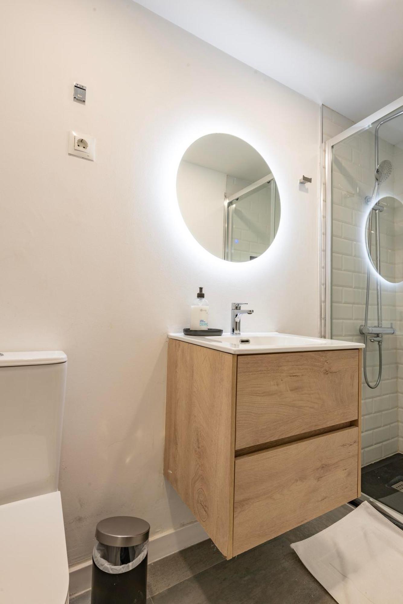 Apartamento 28 Noches, 3 Min De Metro, Centro
