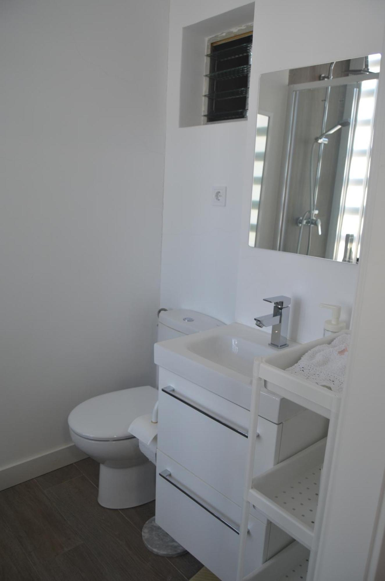Apartment Luxury Renovated With Terrace In *