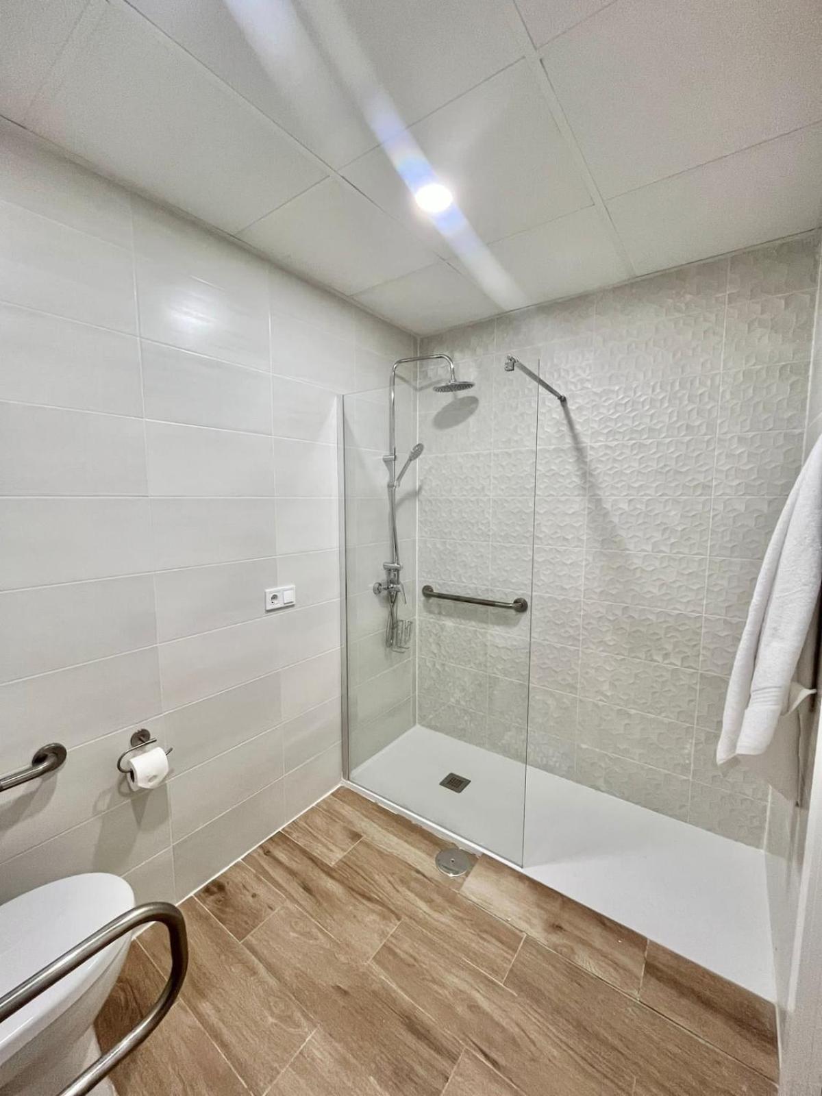 Apartamento Apartaestudio Con Diseno Y Comodidad -Zona Ifema Madrid