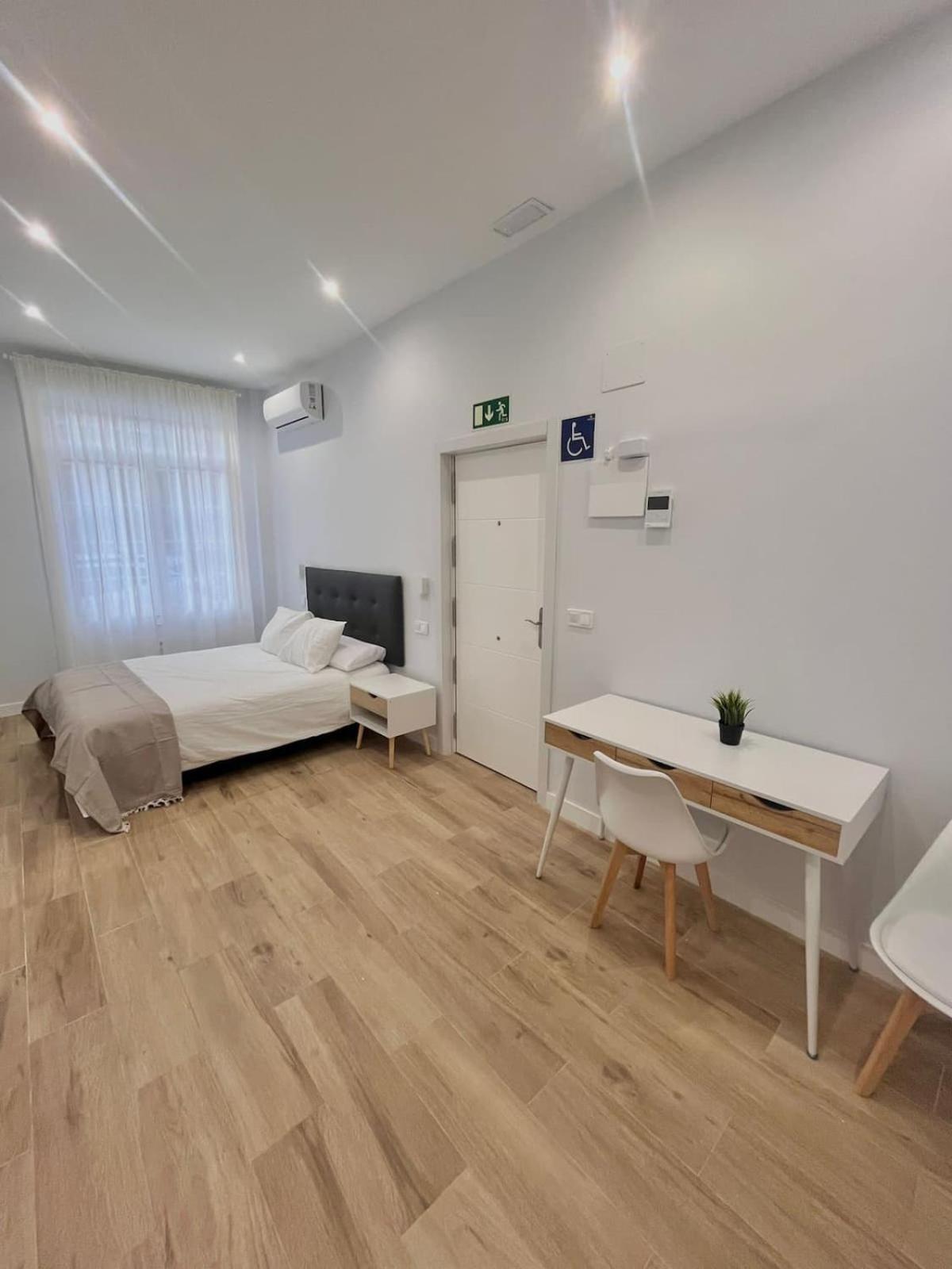 Apartamento Apartaestudio Con Diseno Y Comodidad -Zona Ifema Madrid
