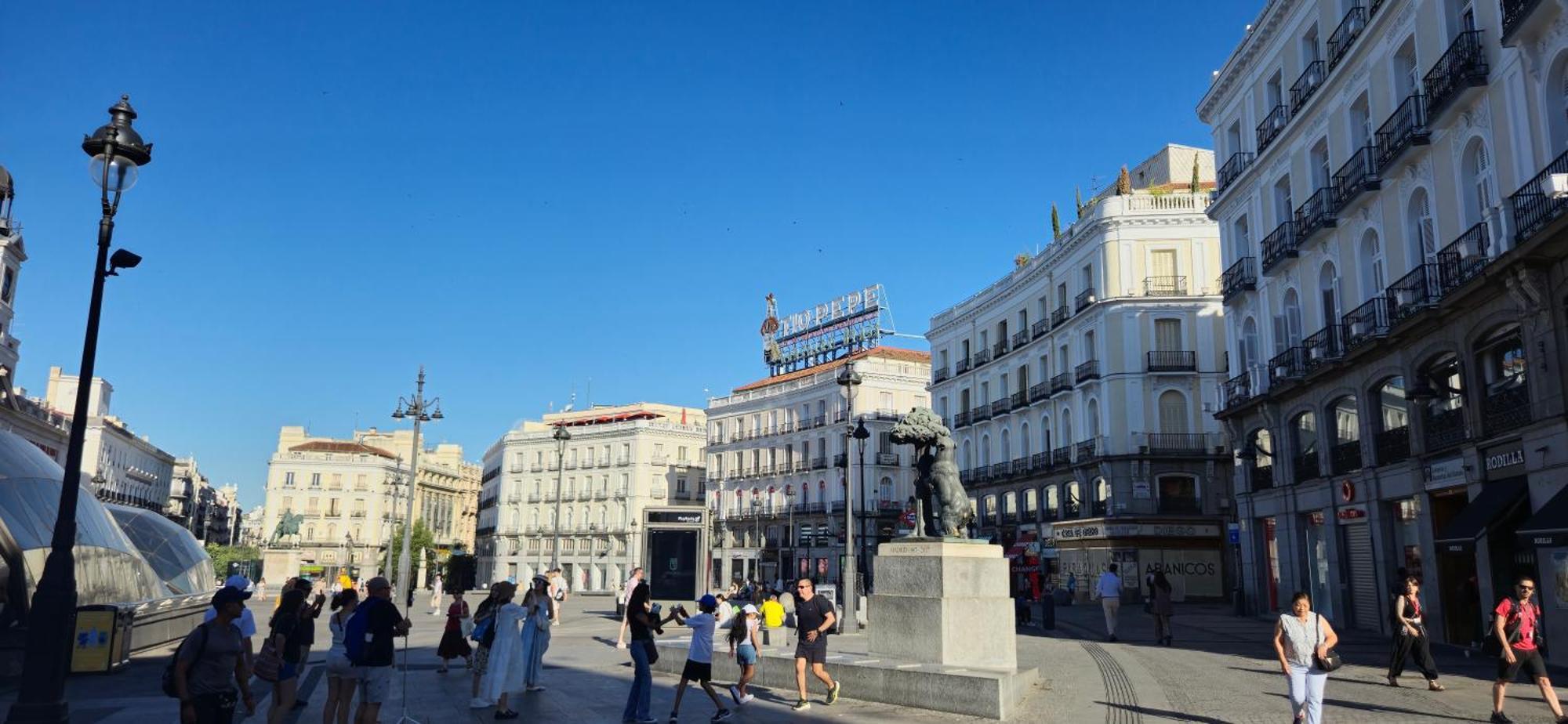 Universal * Madrid