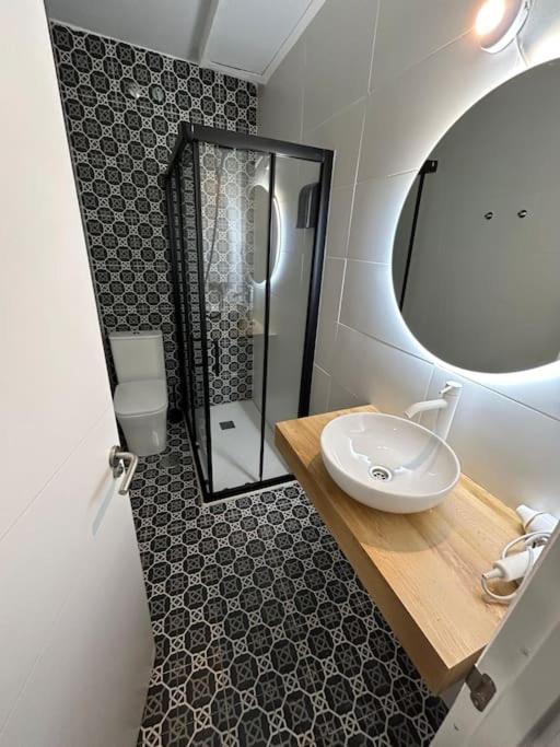 Apartamento Recien Reformado Con 5 Y 3 Banos
