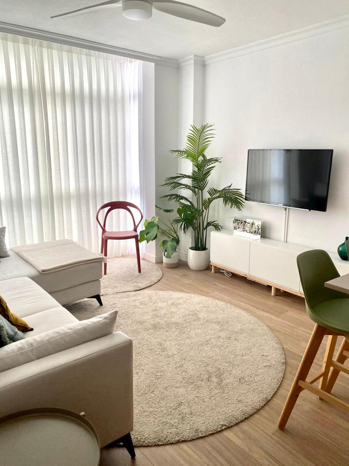 Apartamento Encantador Piso En Plaza Castilla By Bebalmy Madrid