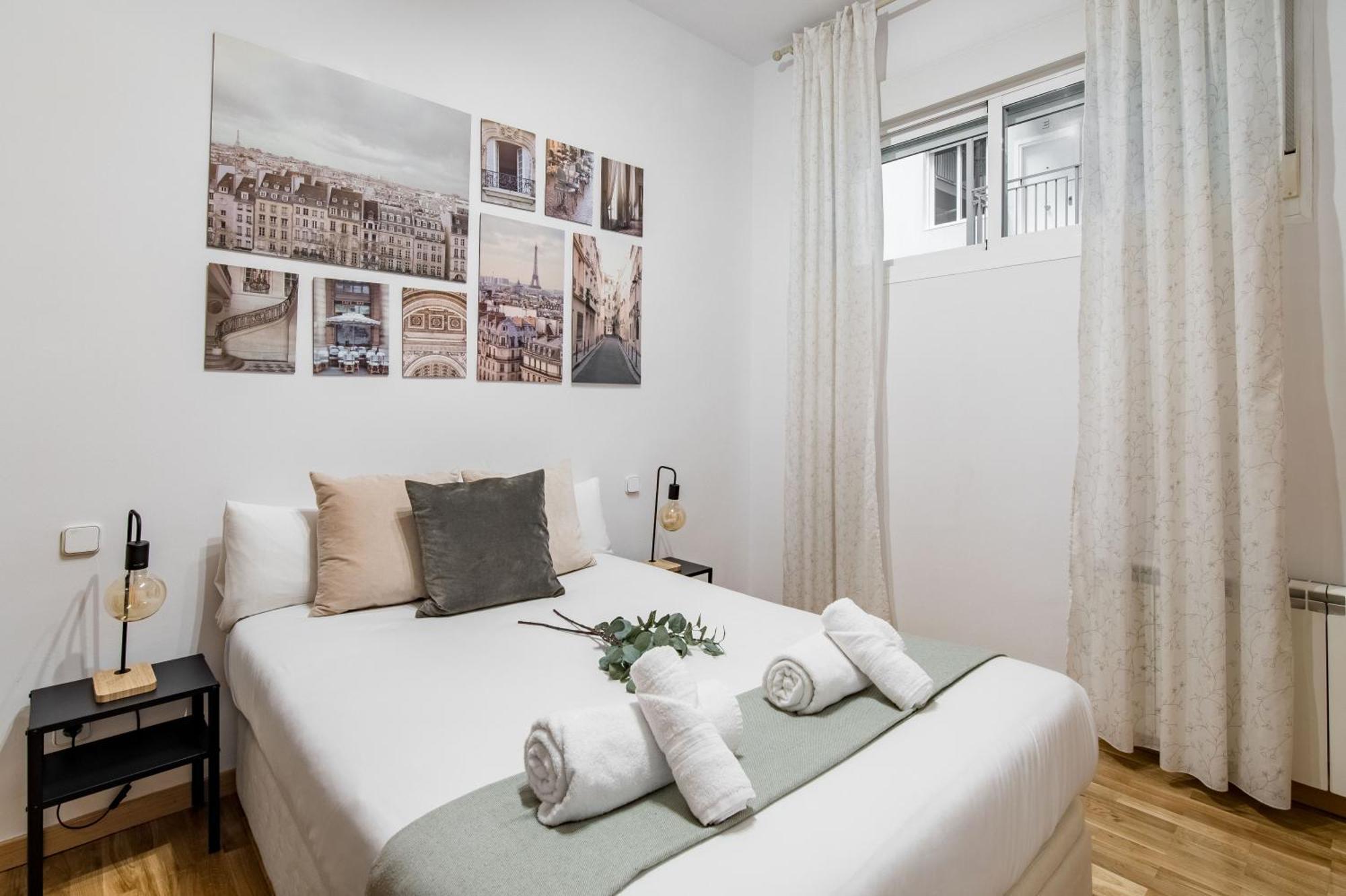 Charming Plaza Mayor Ii Apartment