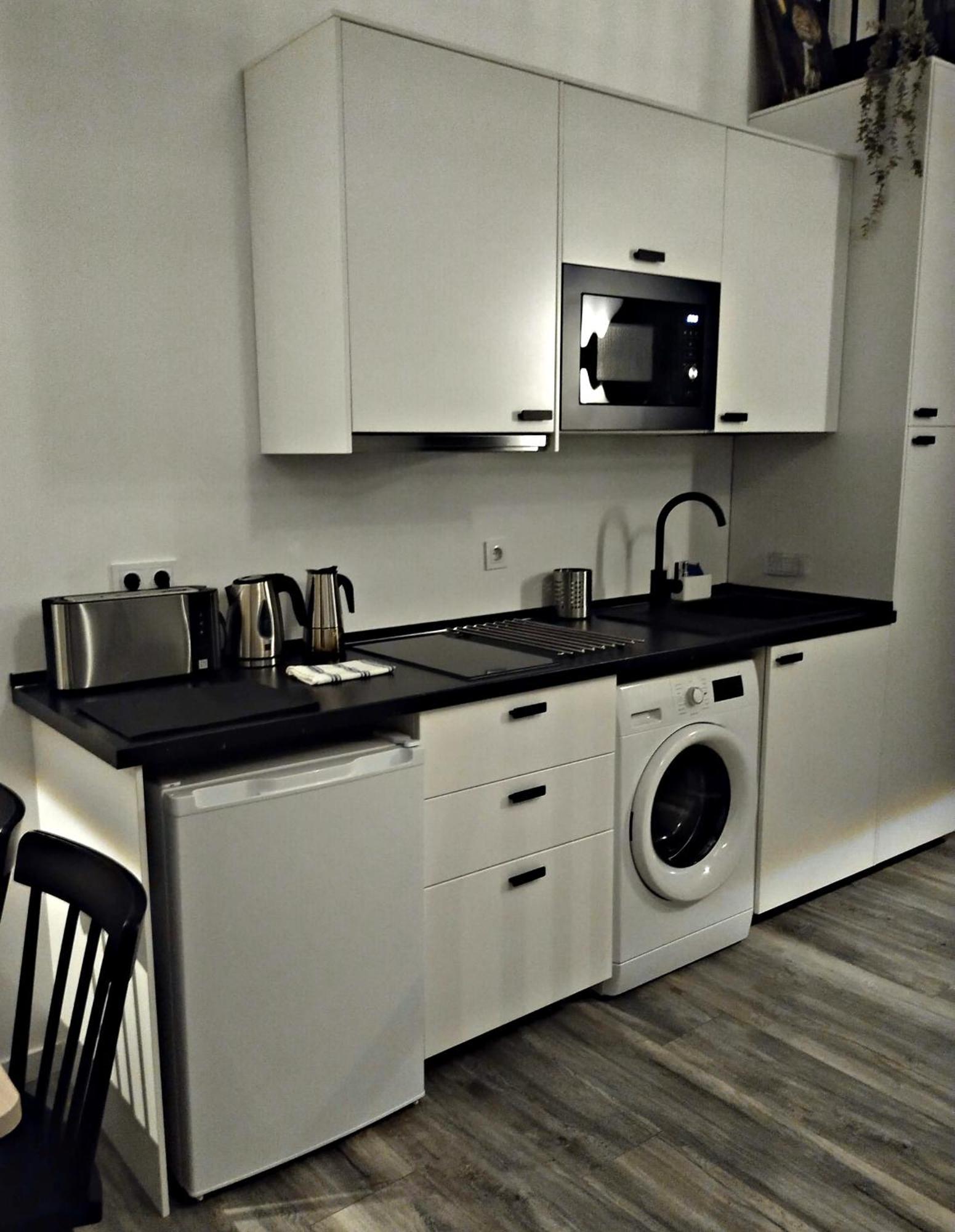 - Q2home