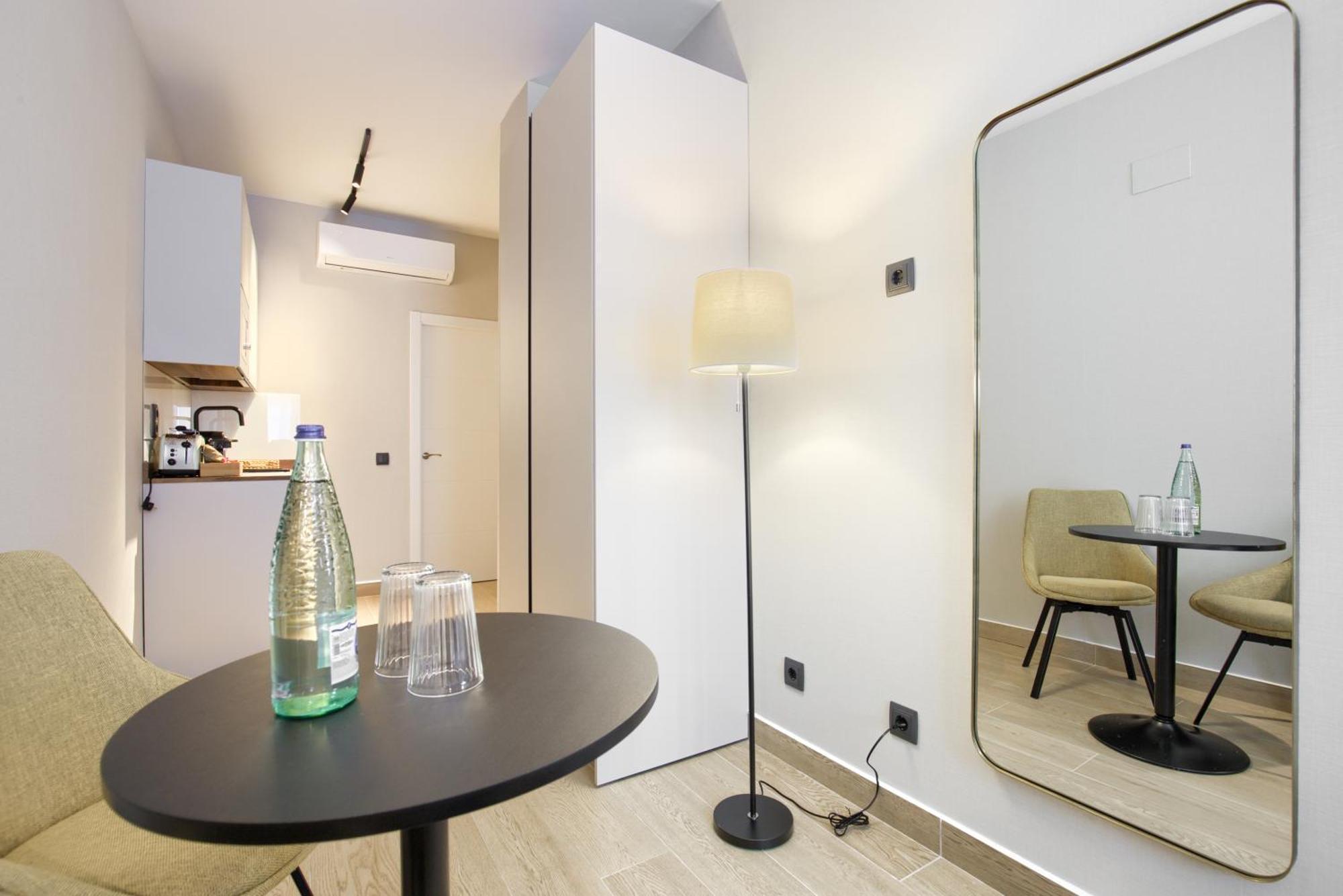 Dobo Homes - L35 * Madrid