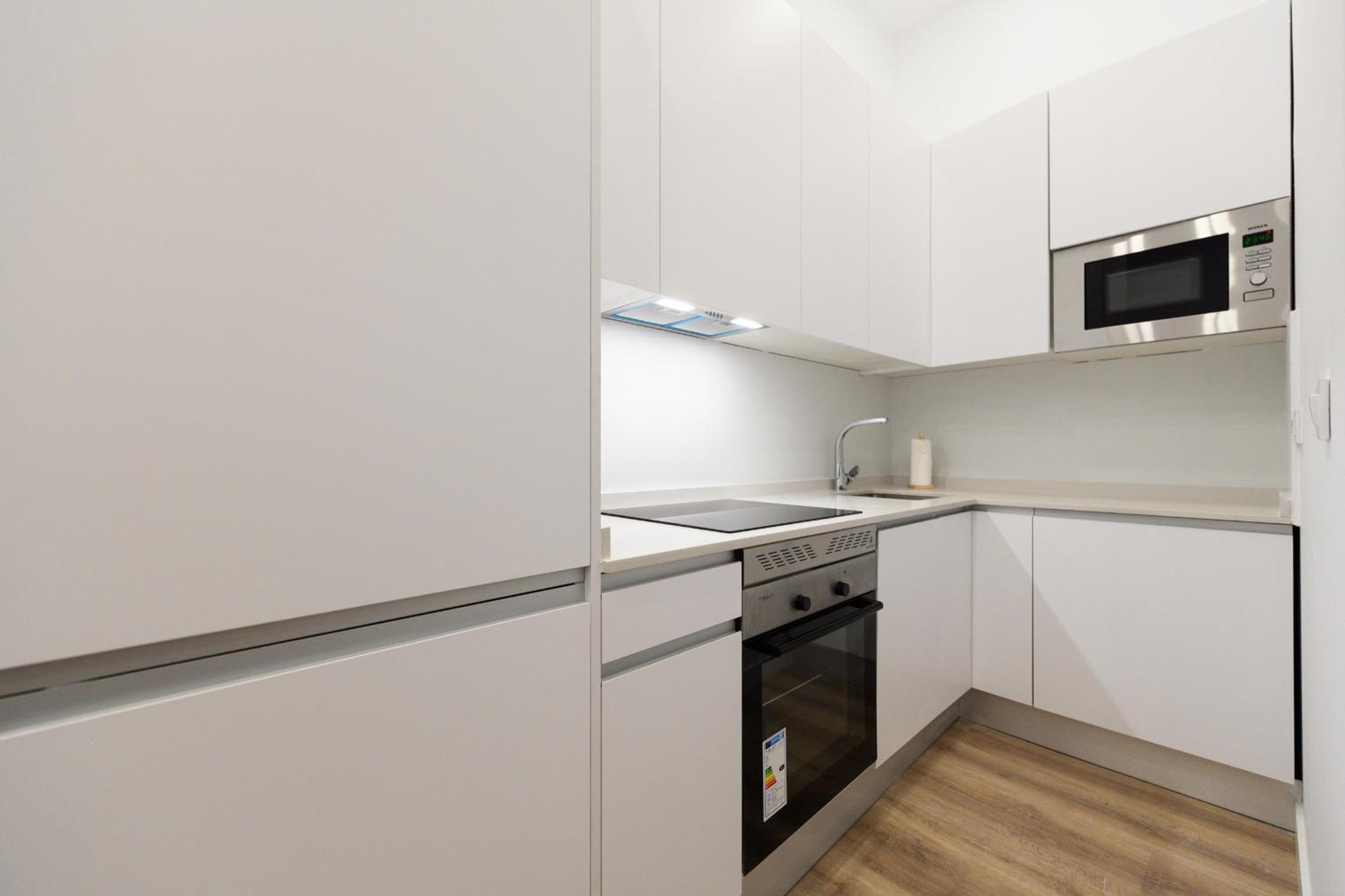 Apartamento For Elegancia Y Funcionalidad En San Bernardo Piso Con Banos En Temporal Sbe35c Madrid