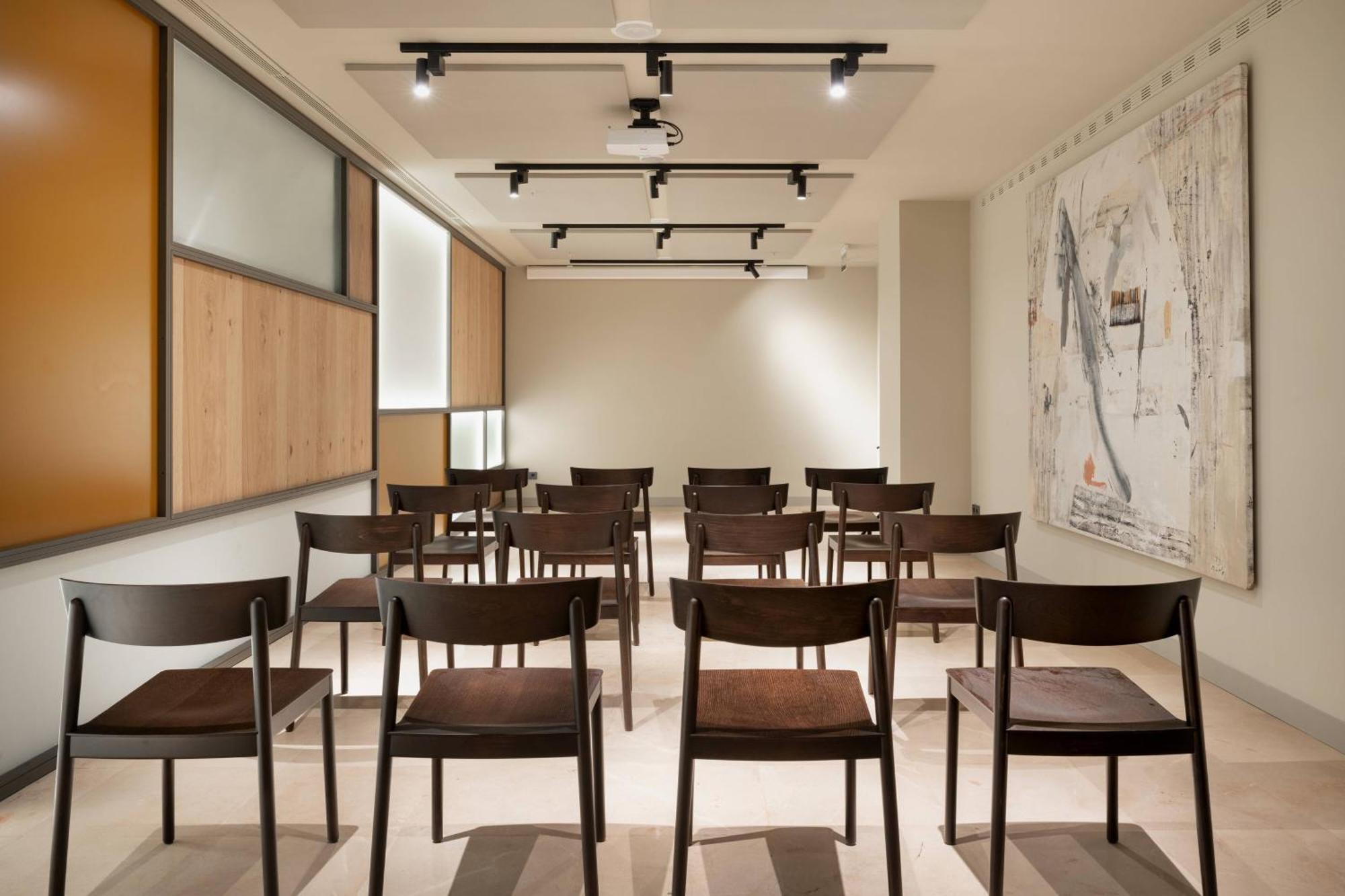 Ac Aitana By Marriott Madrid