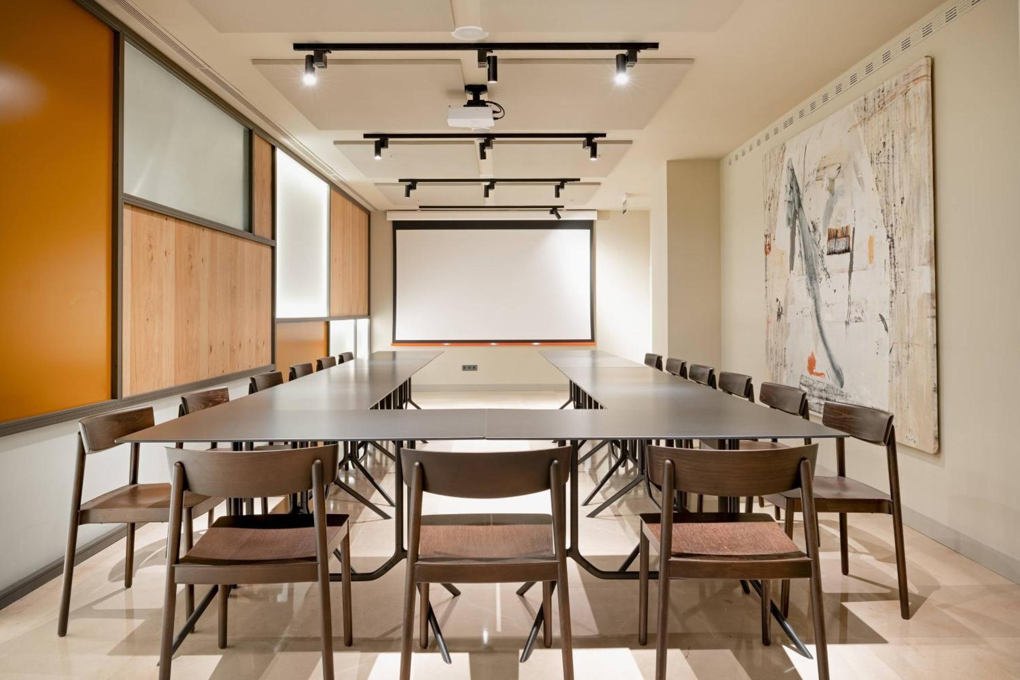 Hotel Ac Aitana By Marriott 4*