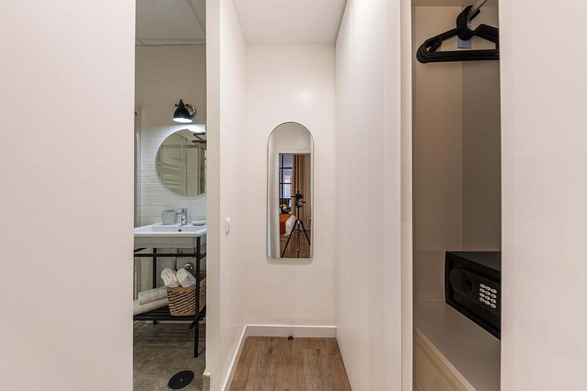 Waou Puerta Del Sol V - Alquiler Corta Duracion Apartamento *