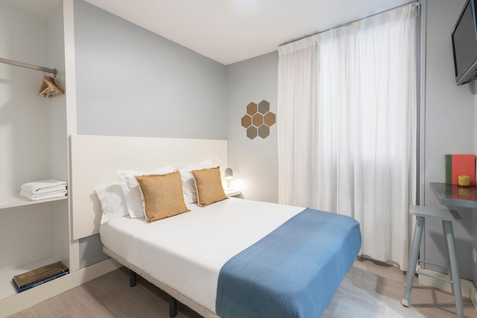 8rooms