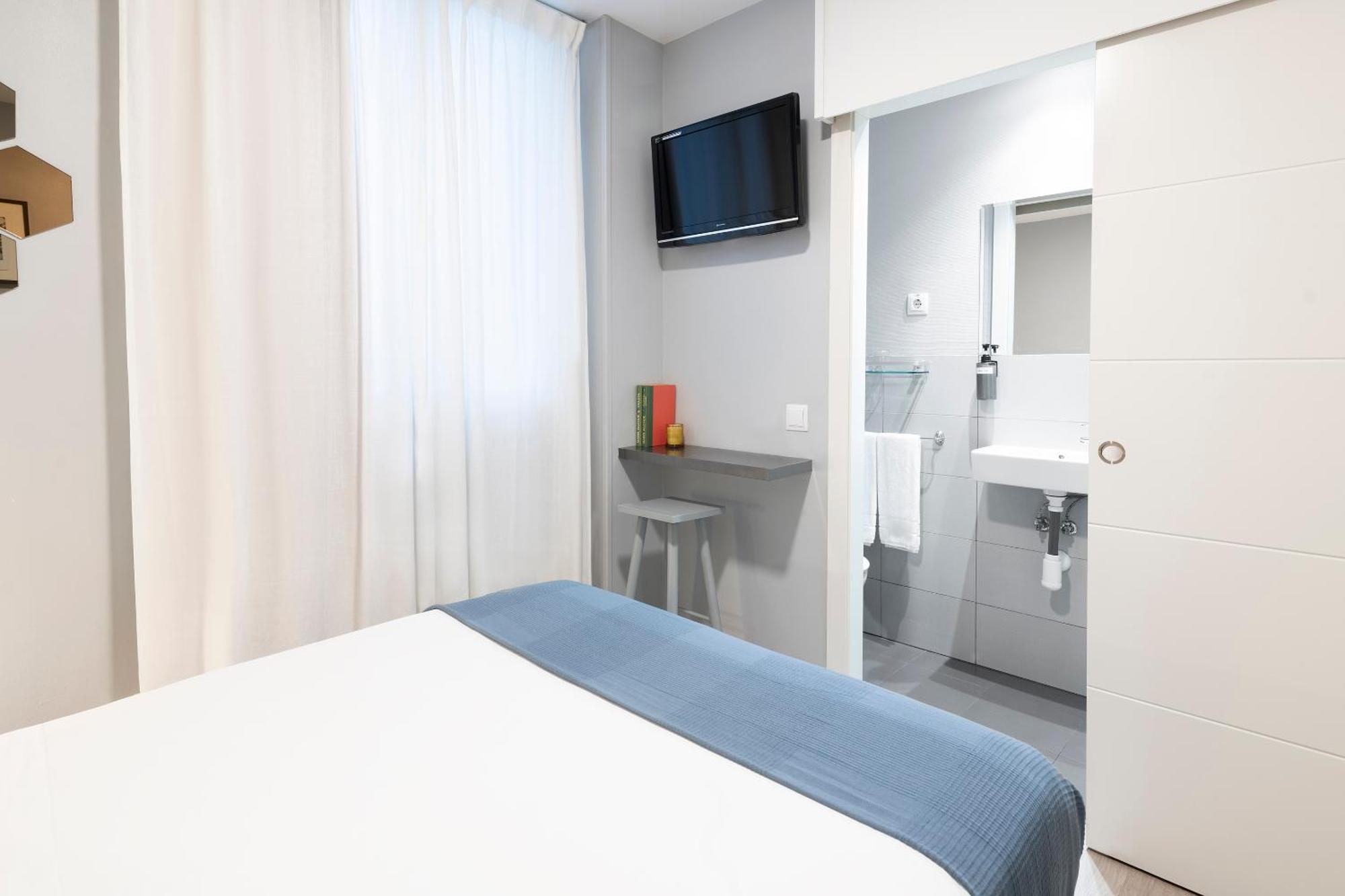 8rooms Guest house