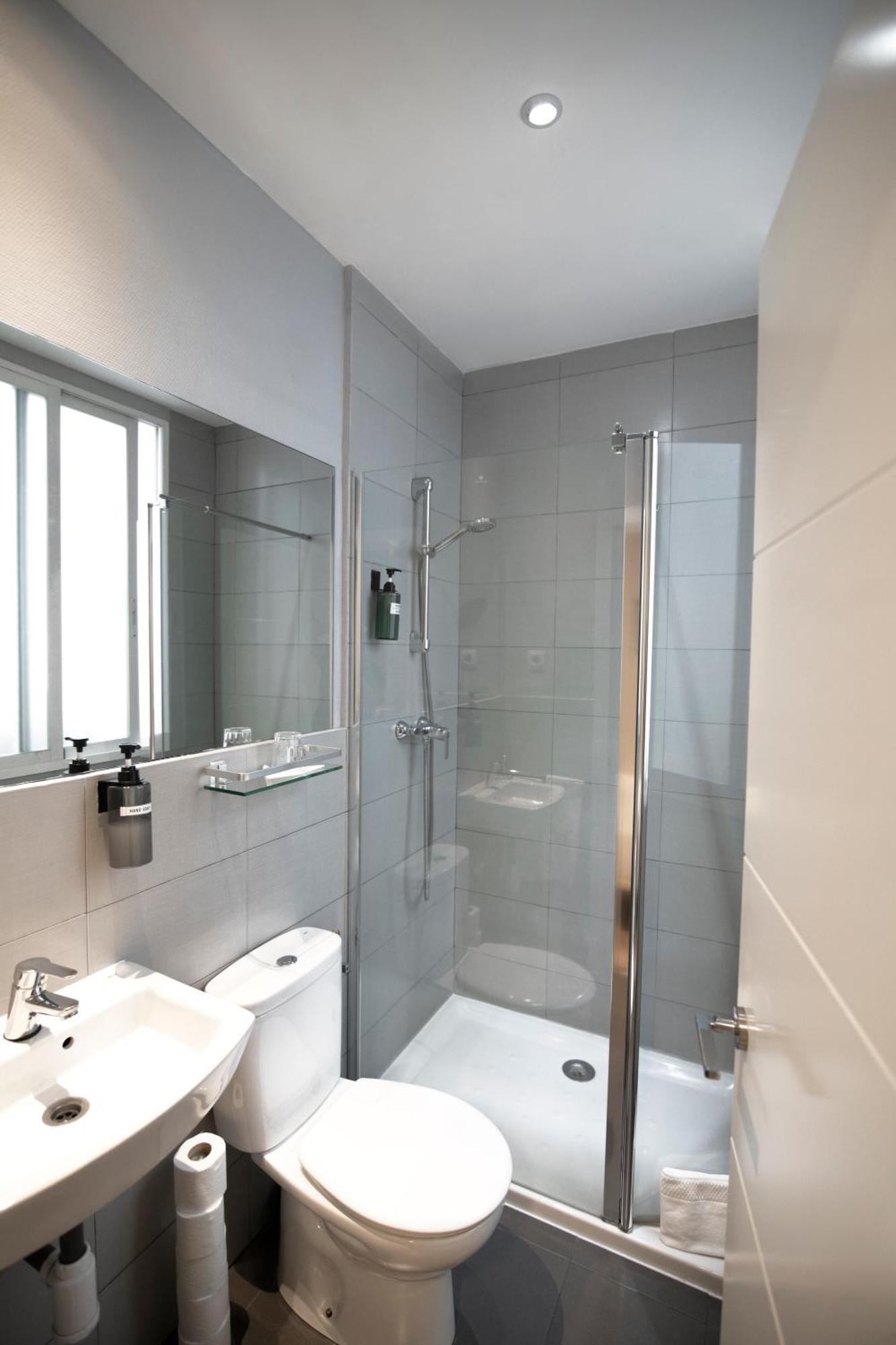 8rooms Guest house
