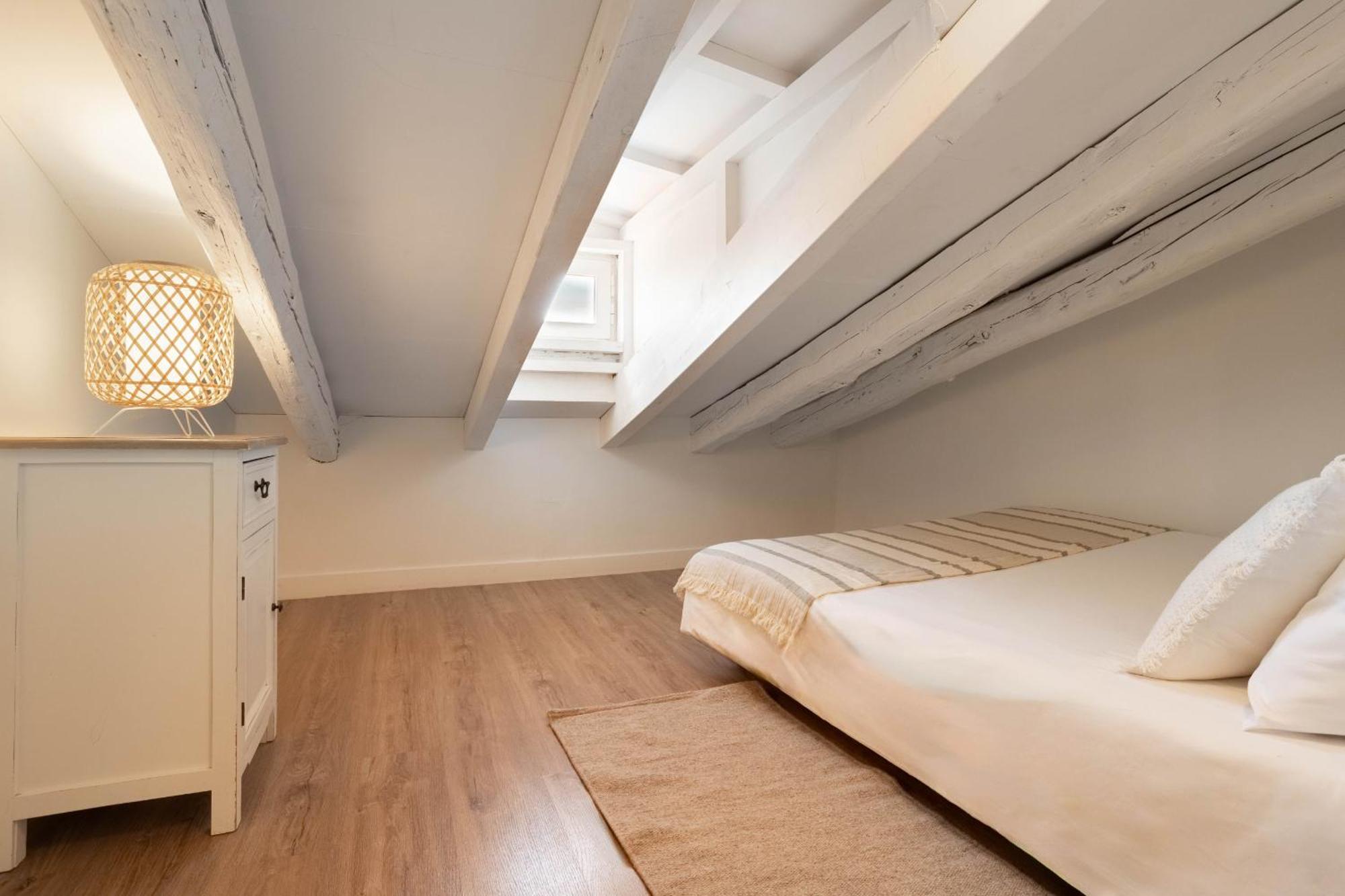 Apartamento Mit House Plaza Mayor Attic En Madrid