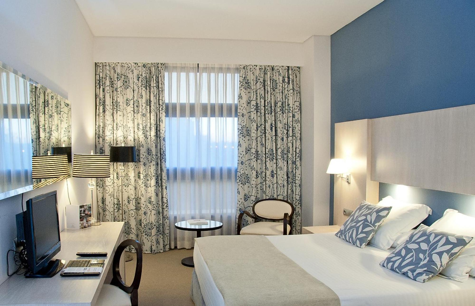 Nuevo Boston Hotel 4*