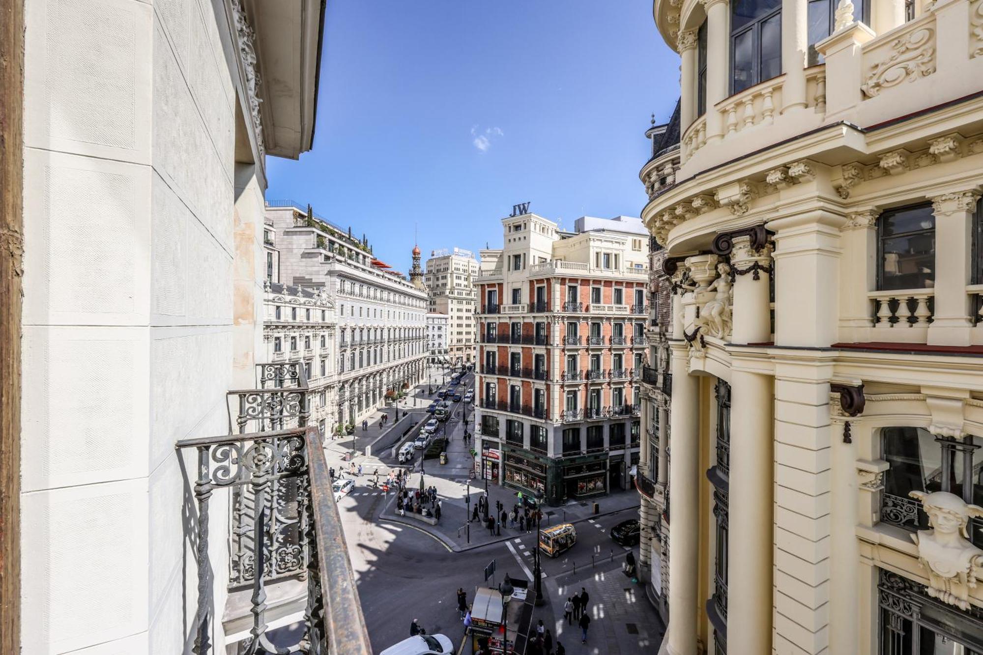 Amazinn Places Plaza Canalejas I * Madrid