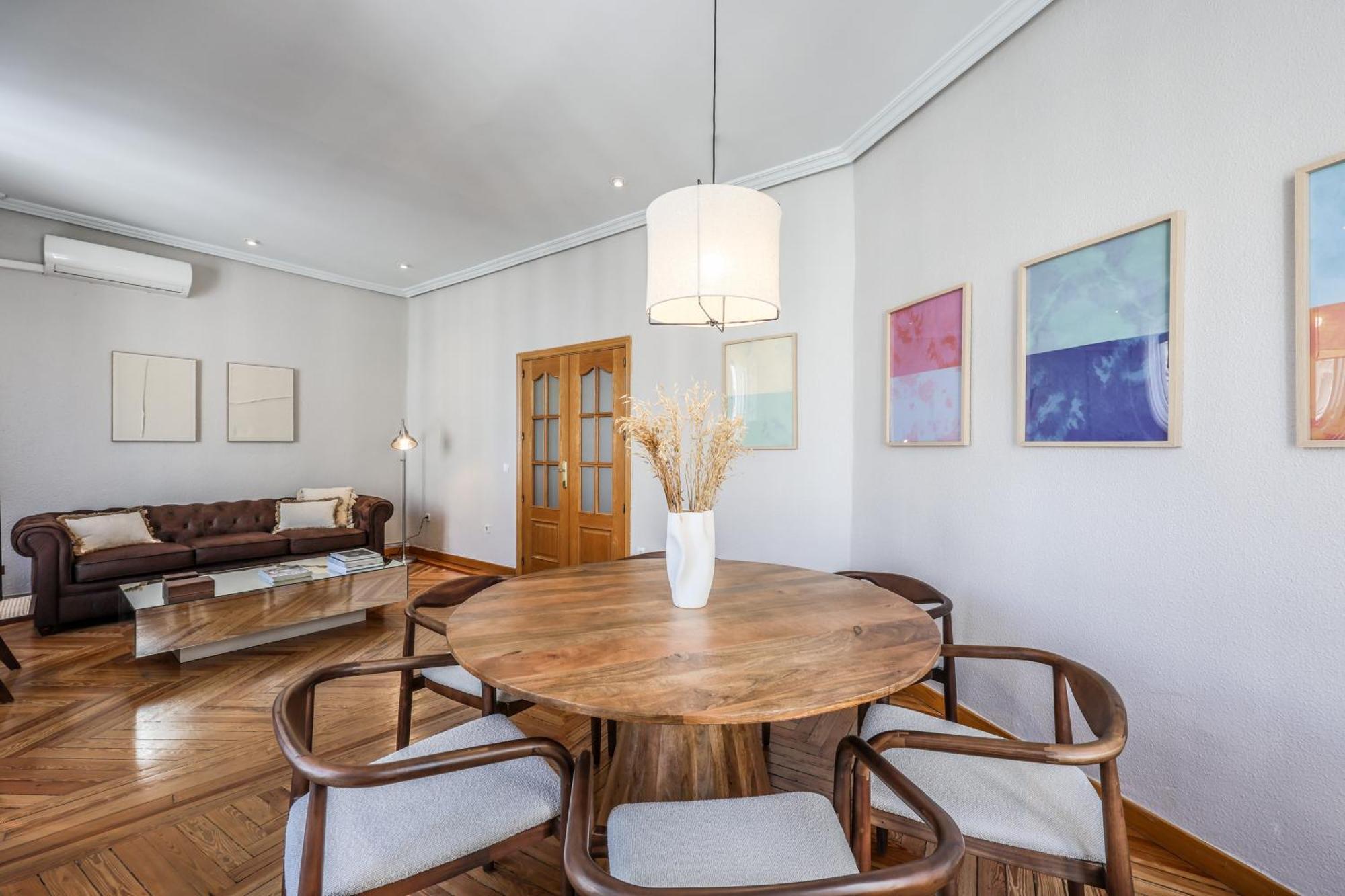 Apartamento Amazinn Places Plaza Canalejas I