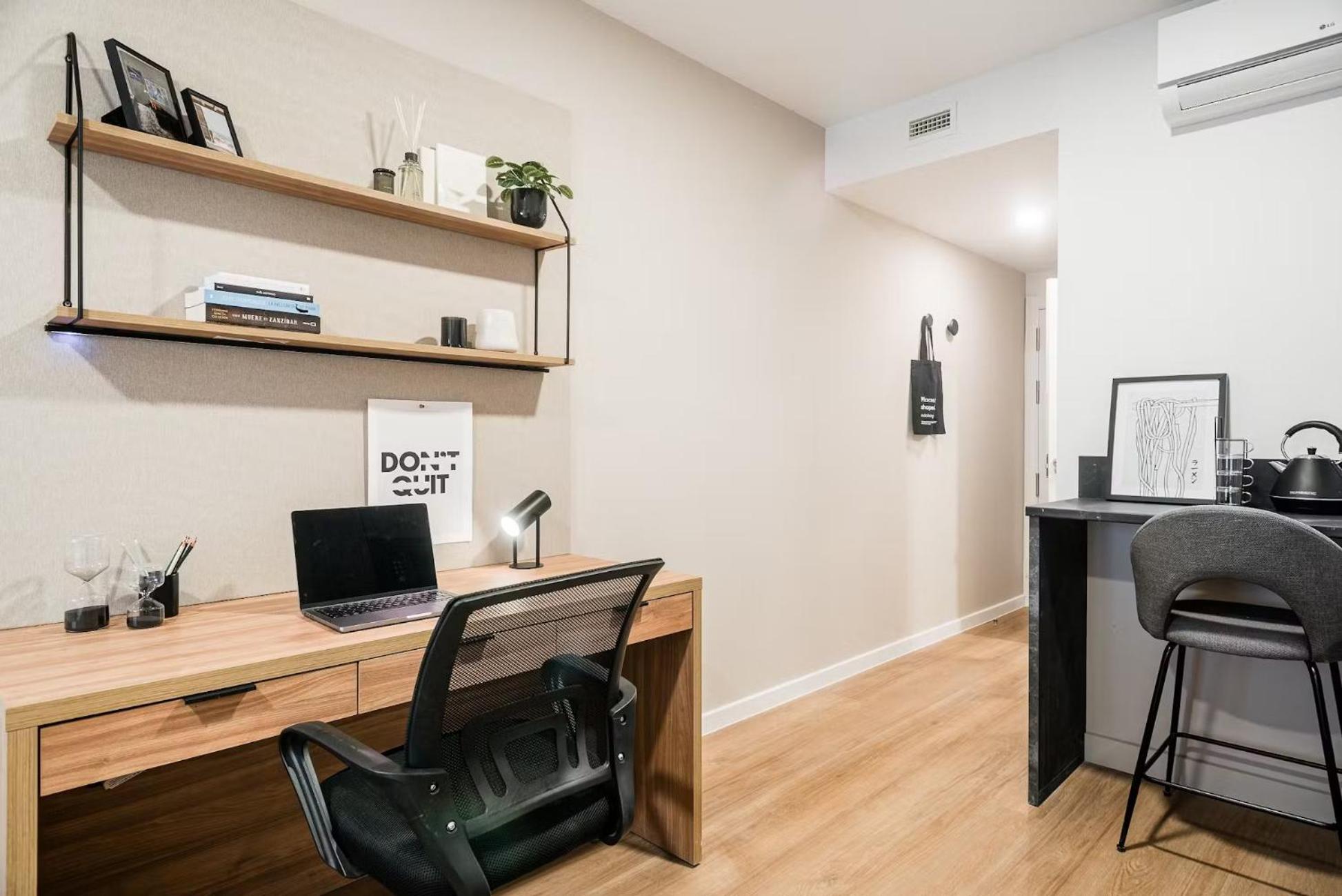 Apartamento Alquiler De *