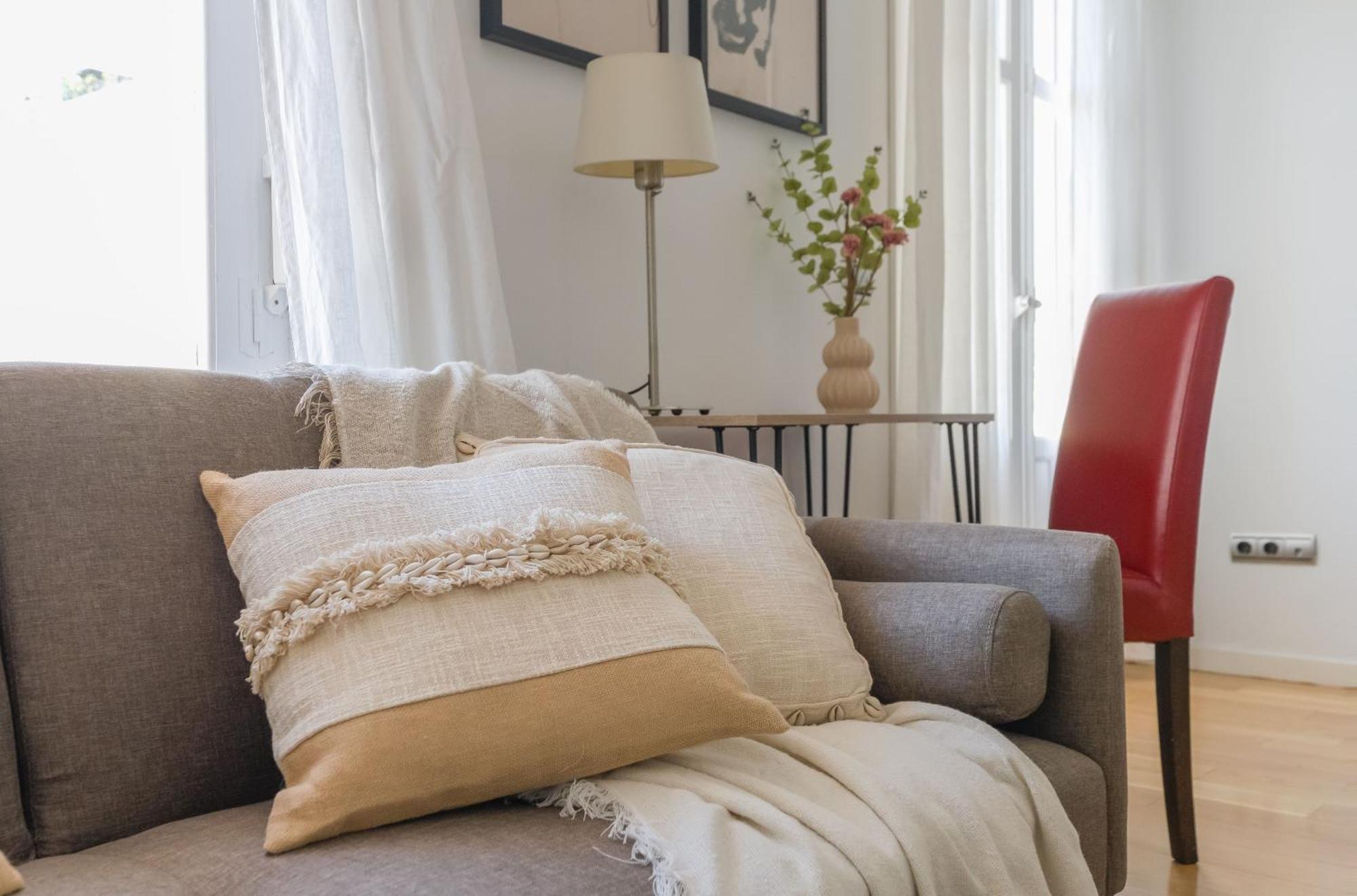 Apartamento Stunning Stylish - 2bd 1bt - Chamberi