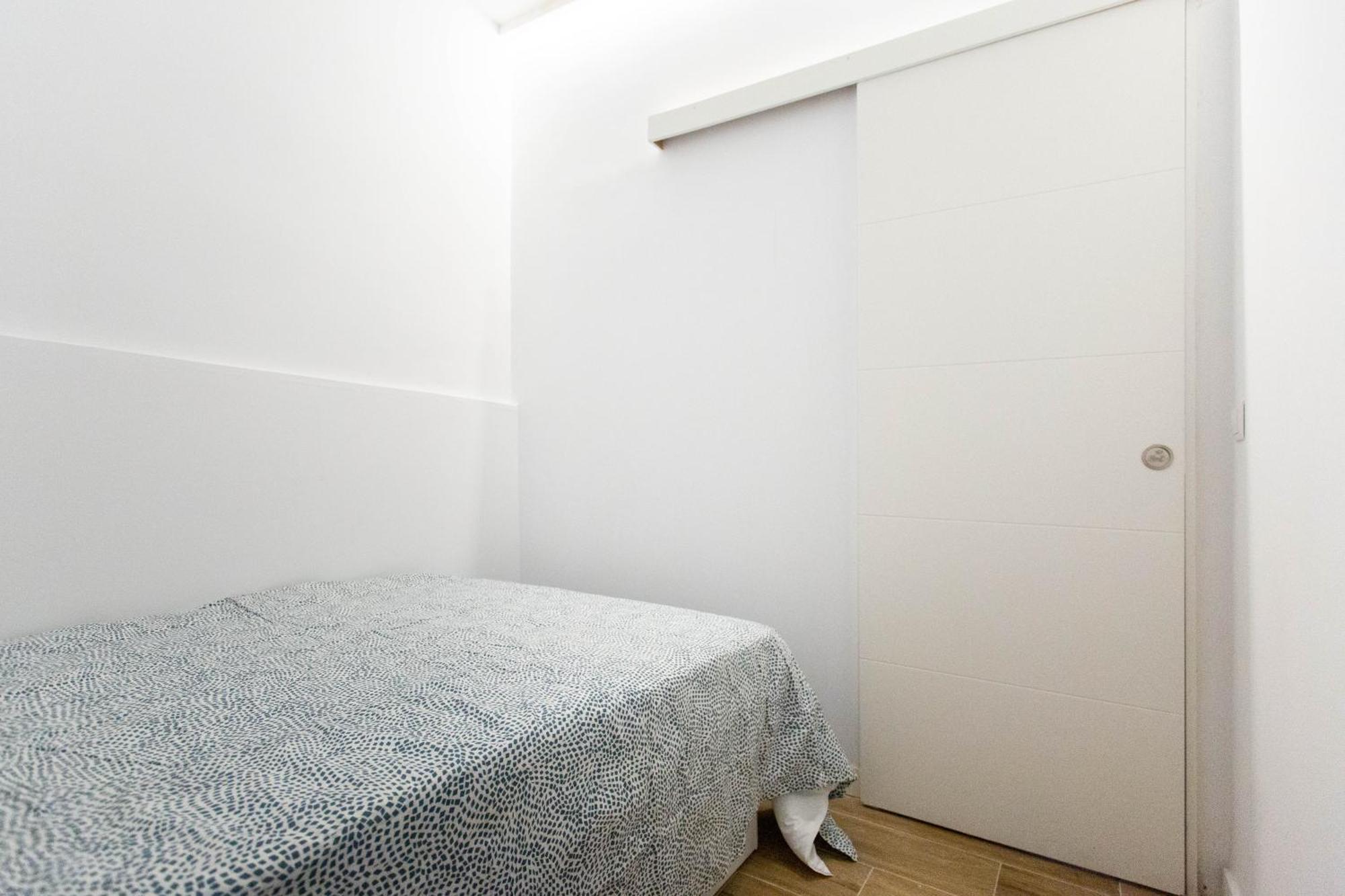 Renta Temporada Atocha Delicias Beata 2h Patio Apartamento Madrid