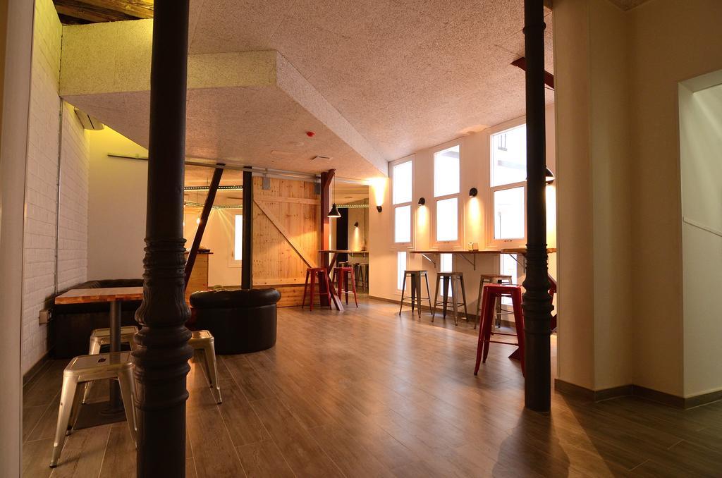 Far Atocha Hostal