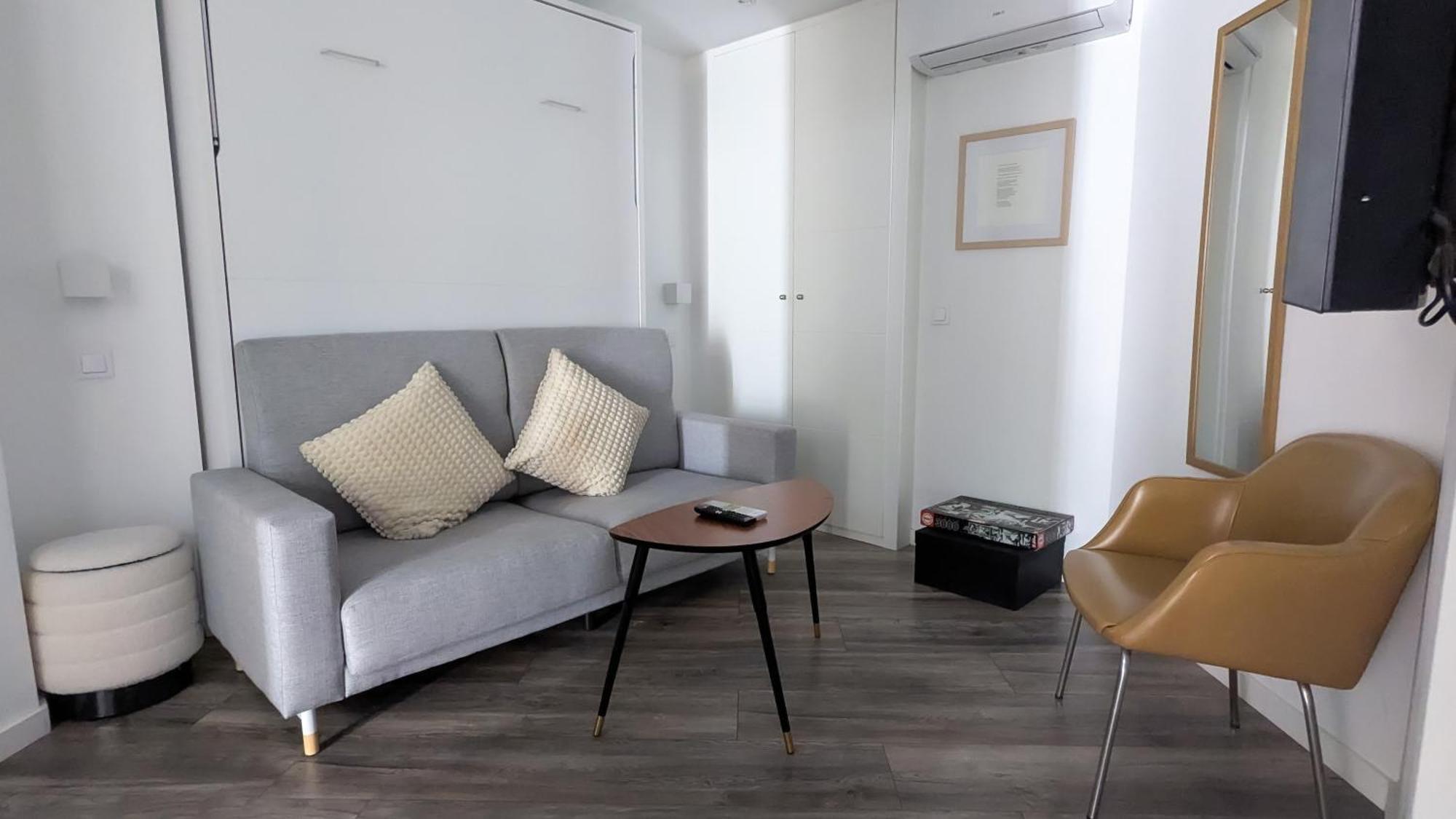 - Q2home