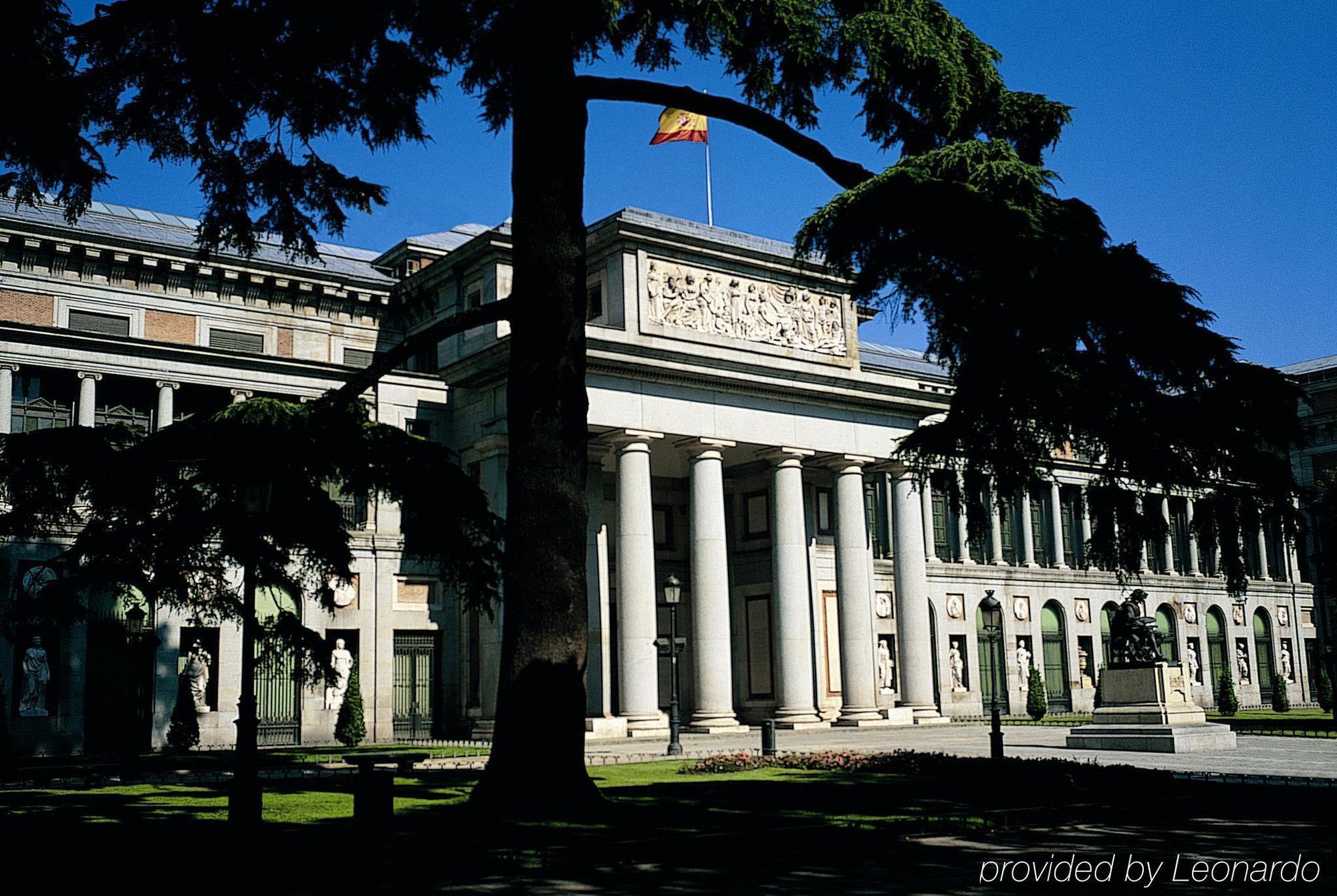 Mandarin Oriental, Ritz Hotel