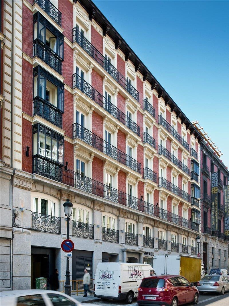 Catalonia Plaza Mayor 4*