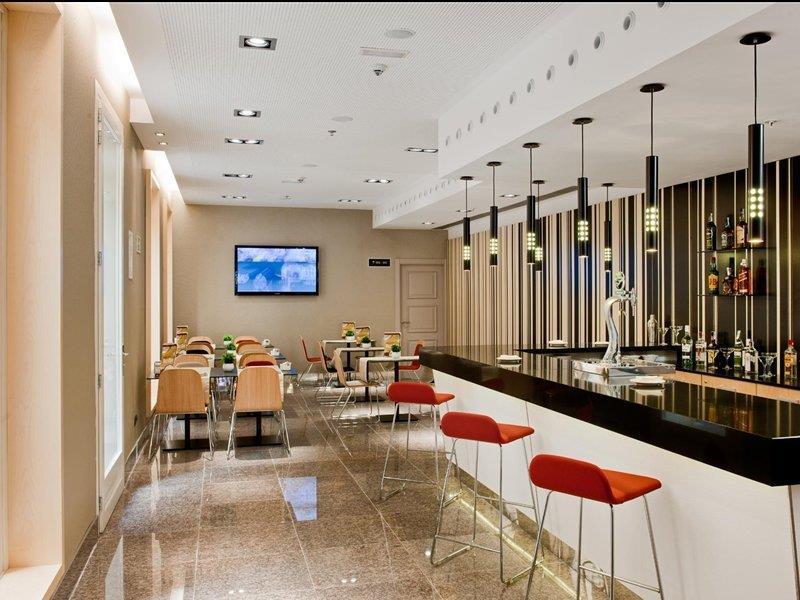 Catalonia Plaza Mayor Hotel