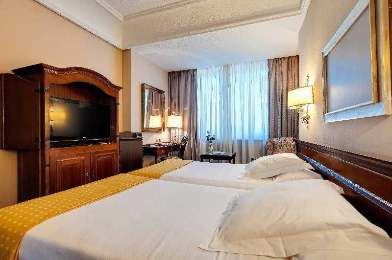 Hotel Miguel Angel 5*
