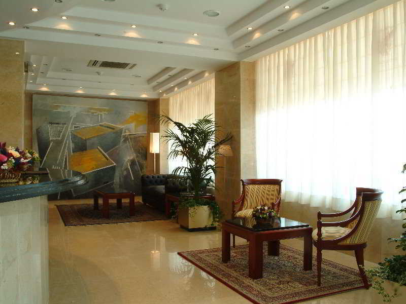 Gran Legazpi Hotel 3*