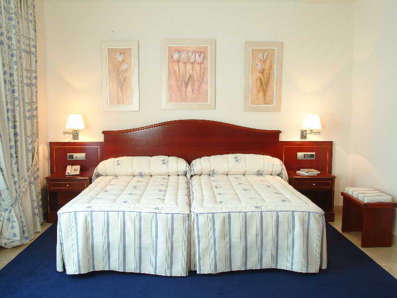 Gran Legazpi Hotel