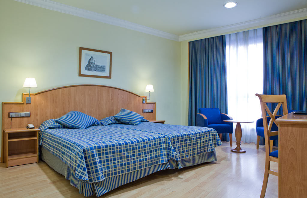 Hotel Ii Castillas 3*