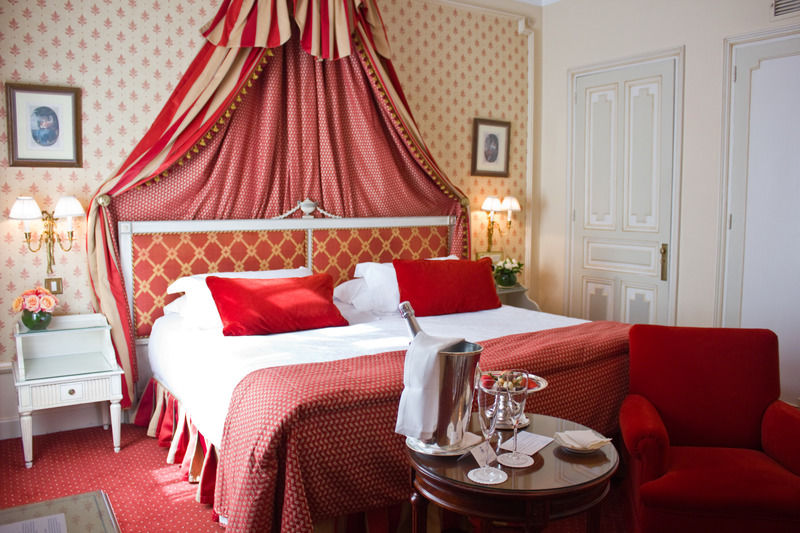 Mandarin Oriental, Ritz Hotel