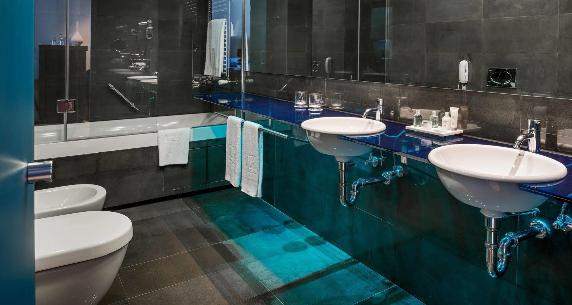 Hotel Nh Tablas 4*