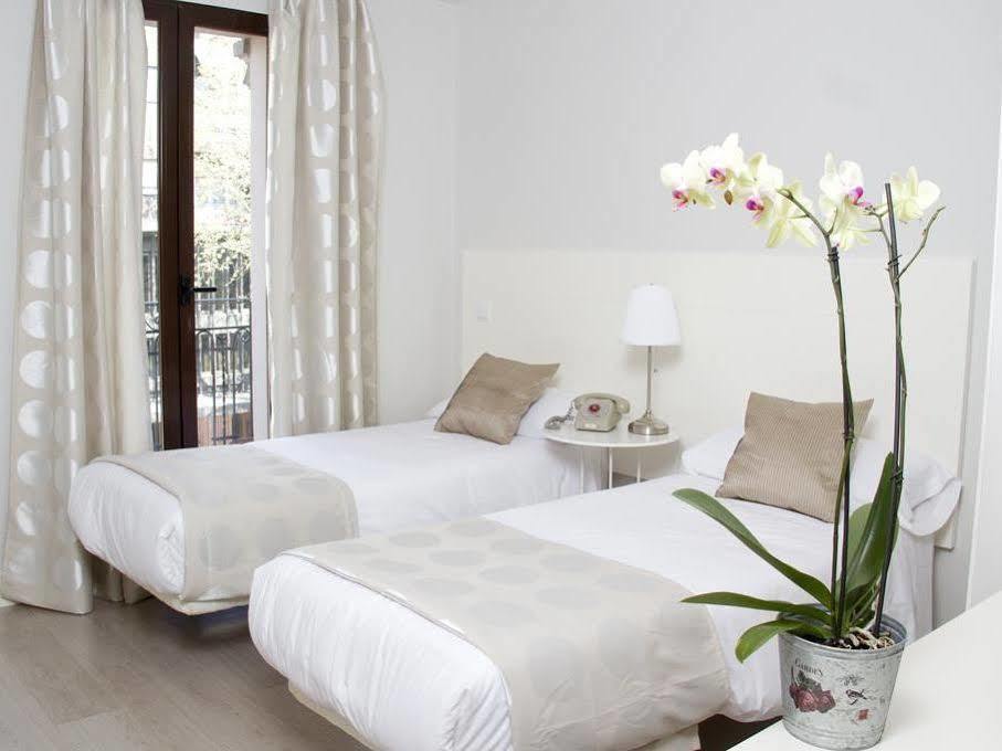 8rooms Guest house