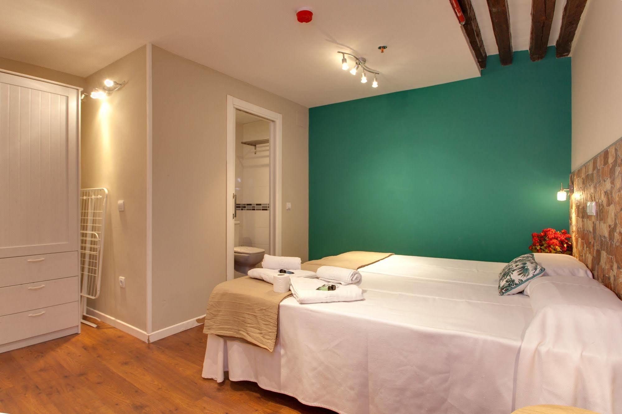Hotel Suites You Zinc