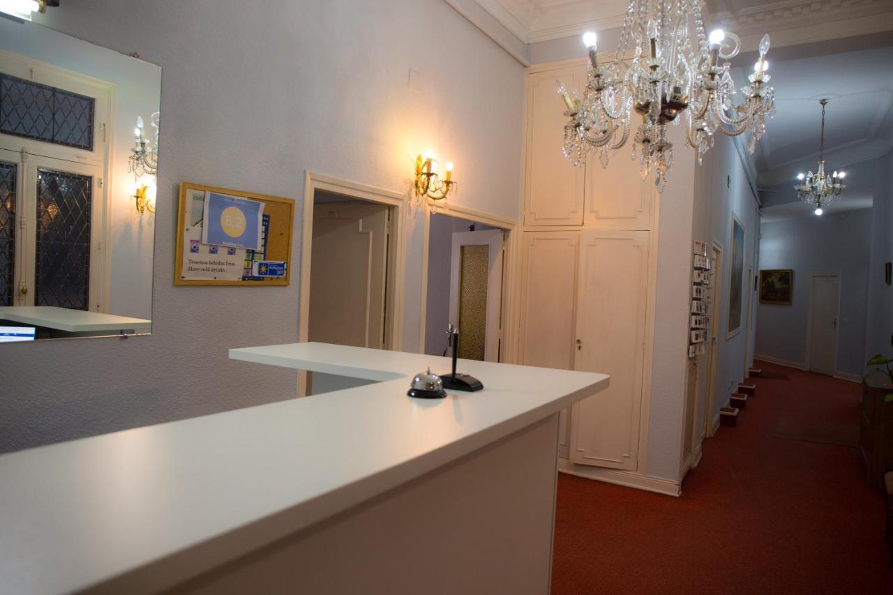 Hostal Lamalonga 2*