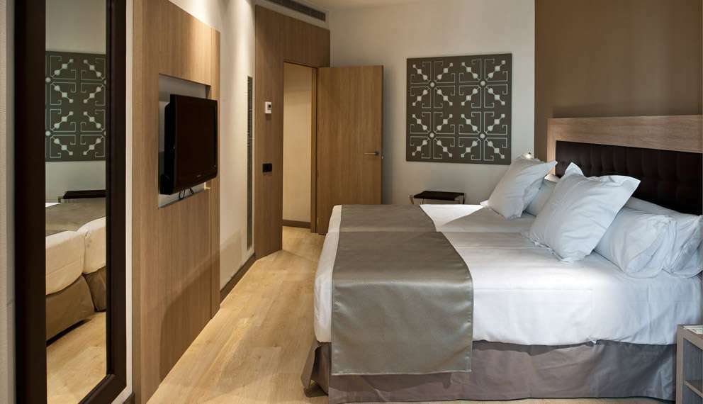 Catalonia Plaza Mayor Hotel 4*