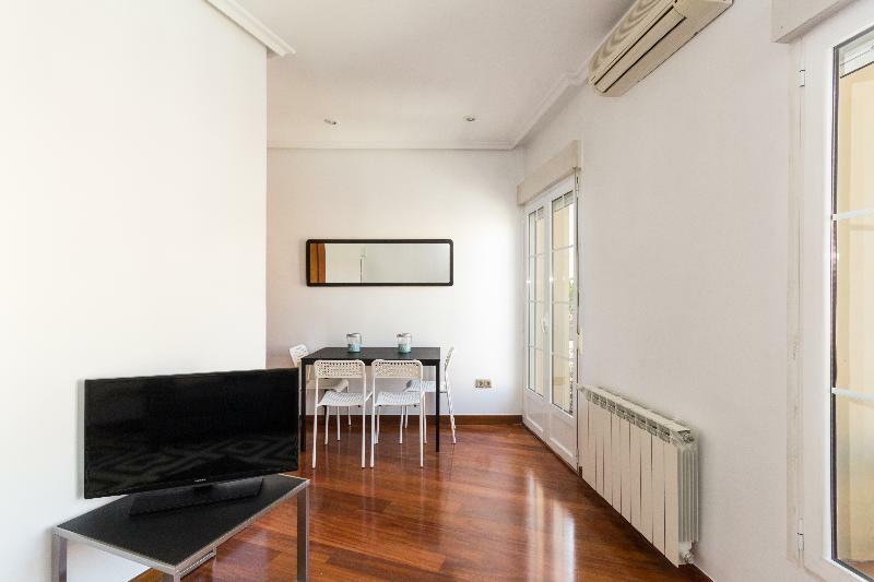 Smartrental La Latina Apartahotel